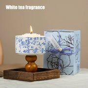 Aromatic candle with wooden wick in clear jar