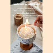 Aromatic candle with wooden wick in clear jar