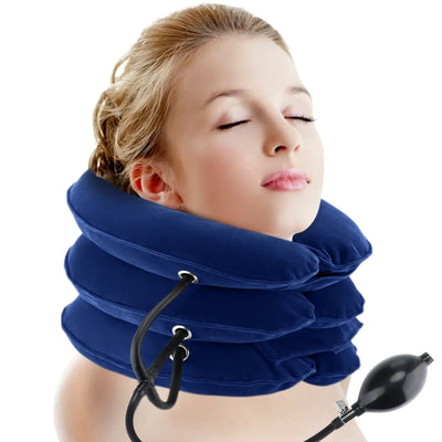 Inflatable neck brace for cervical traction therapy
